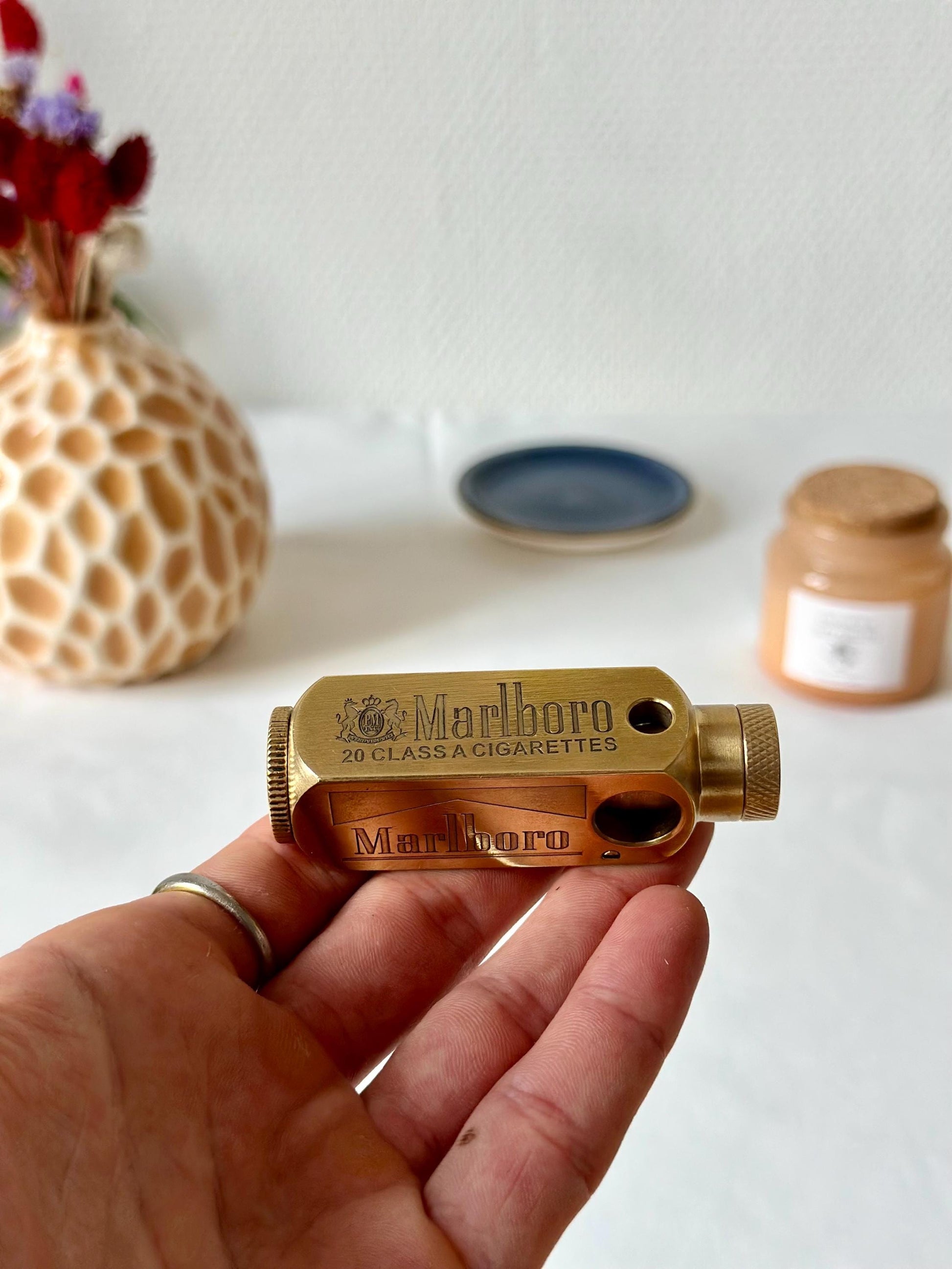 Vintage Marlboro Lighter Engraved Camel Cigarette Windproof Petrol Retro Zippo Style Exquisite Brass Kerosene Custom Windproof Vintage Gift