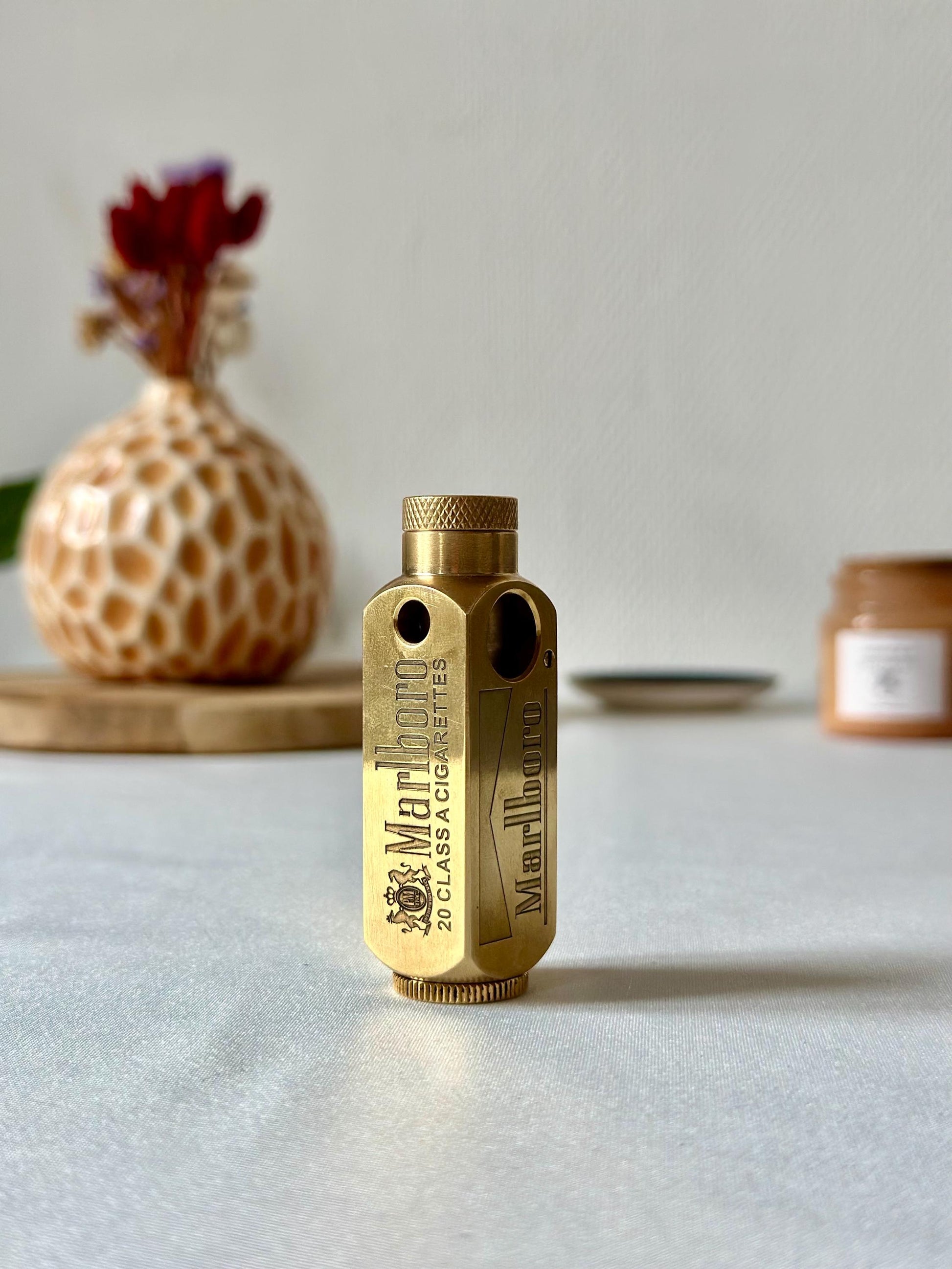 Vintage Marlboro Lighter Engraved Camel Cigarette Windproof Petrol Retro Zippo Style Exquisite Brass Kerosene Custom Windproof Vintage Gift