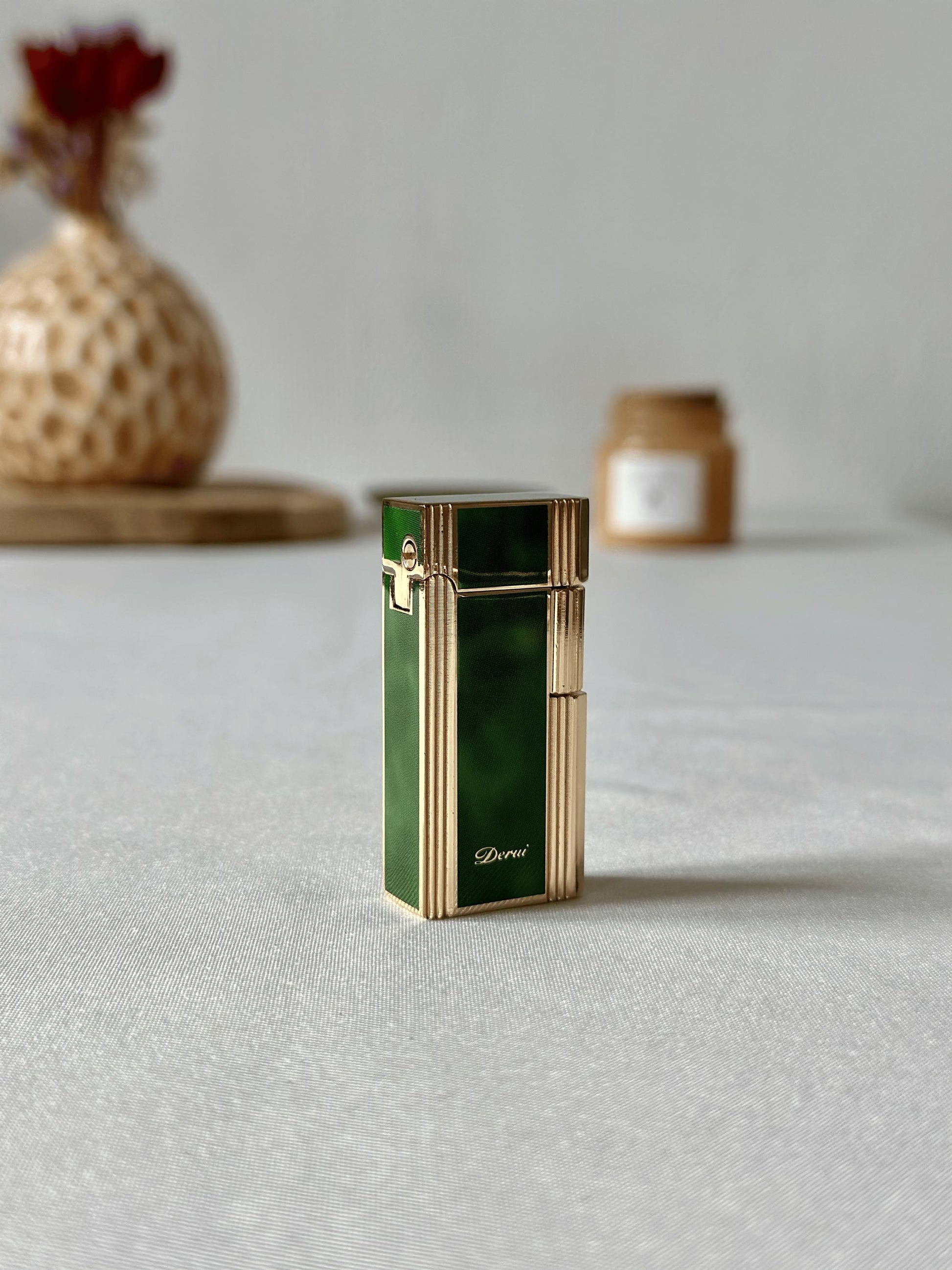 Bullet Lighter Retro Old School Windproof Petrol Retro Zippo Style Exquisite Brass Kerosene Custom Windproof Vintage Collectible Cool Gift