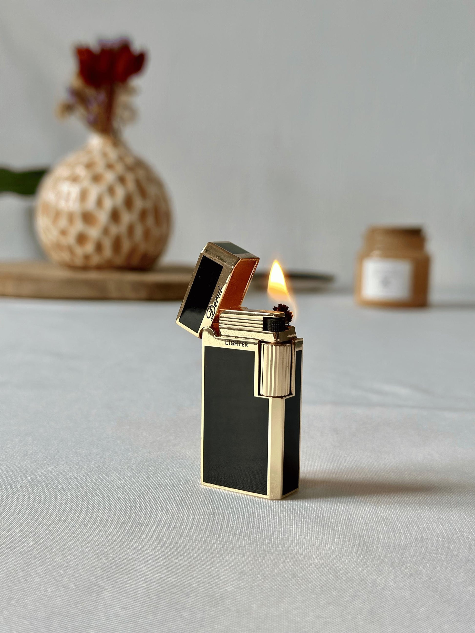 Bullet Lighter Retro Old School Windproof Petrol Retro Zippo Style Exquisite Brass Kerosene Custom Windproof Vintage Collectible Cool Gift