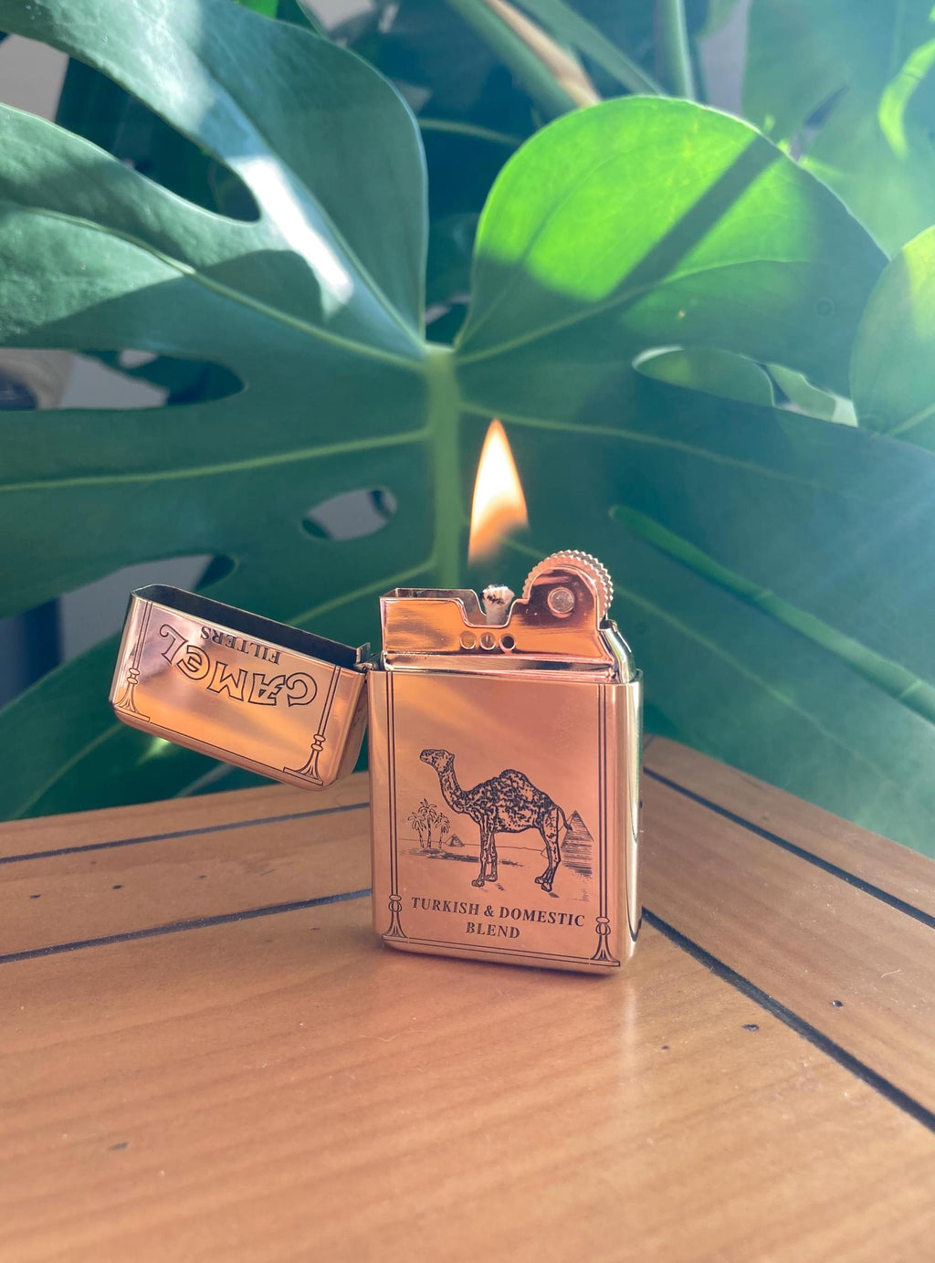 Photo Lighter Camel