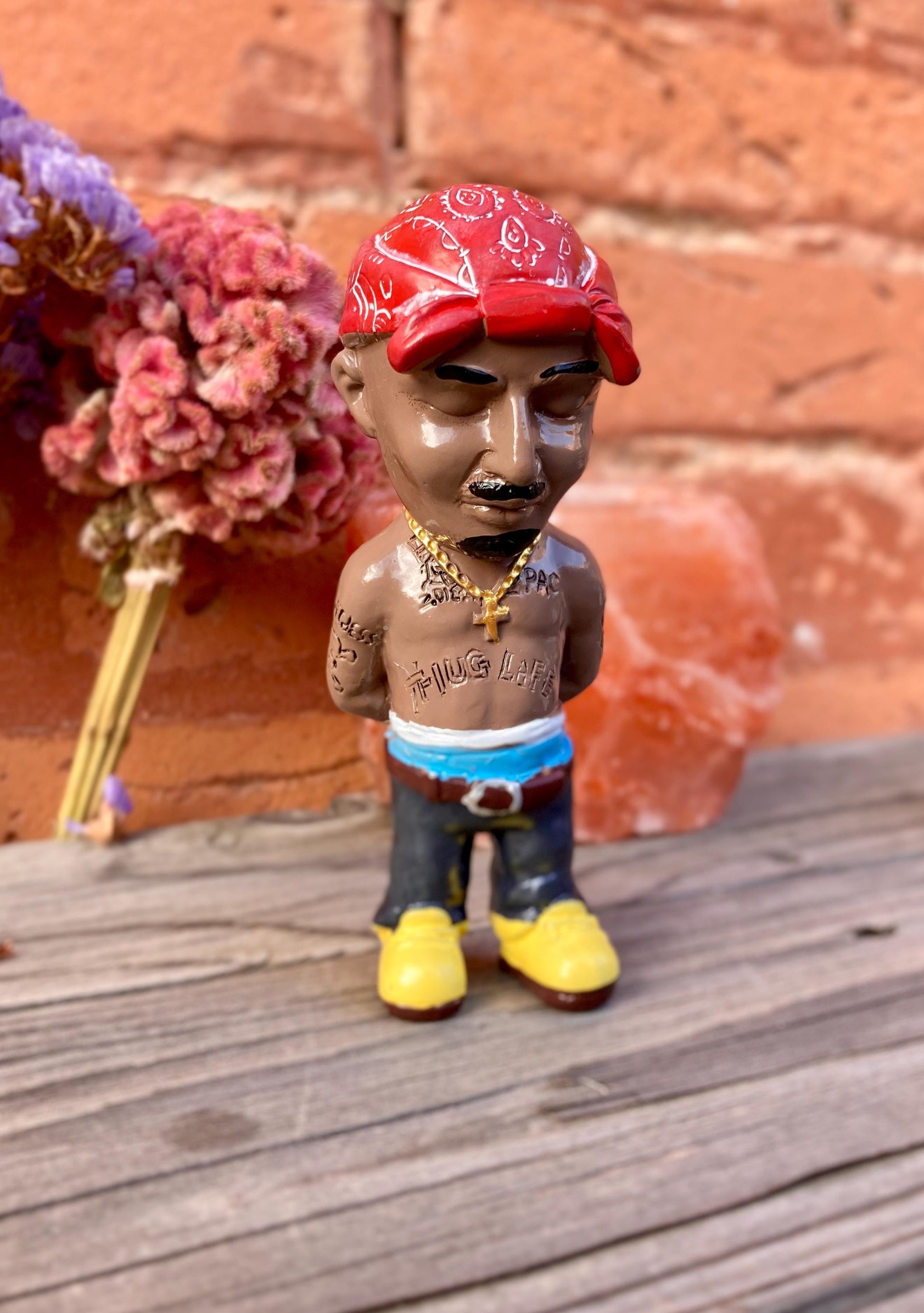 Handmade Tupac Figurine Collectible Item Statue Hip-Hop Sculpture Tupac Biggie Music Lover Gift Home Decoration Miniature Rap
