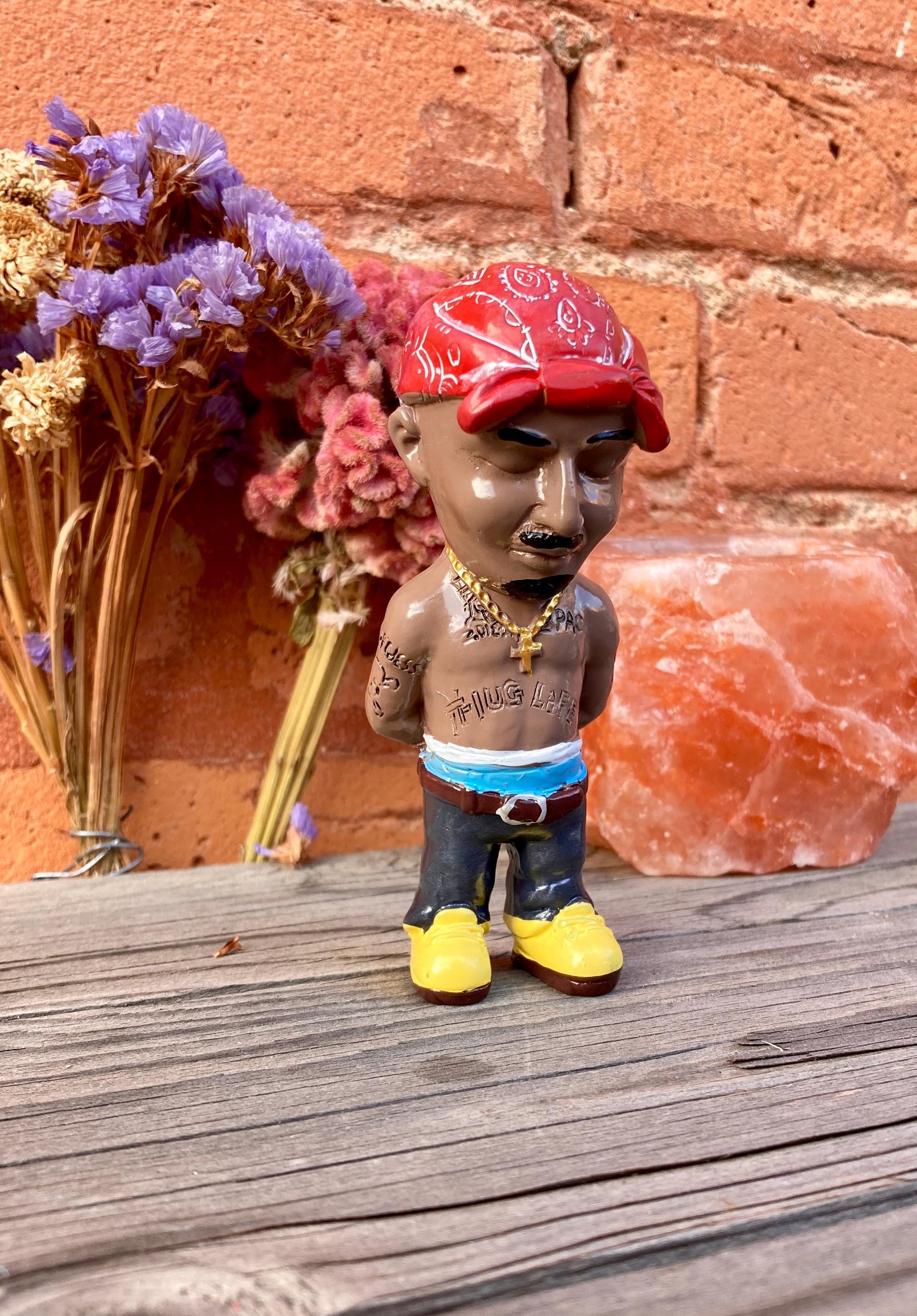 Handmade Tupac Figurine Collectible Item Statue Hip-Hop Sculpture Tupac Biggie Music Lover Gift Home Decoration Miniature Rap