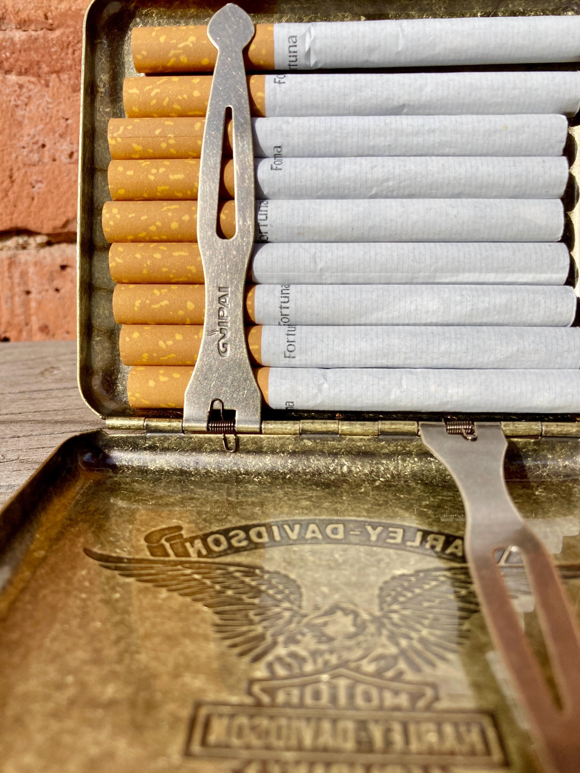 Vintage Harley-Davidson Cigarette Case Engraved Retro Zippo Collection Chic Luxury Personalized Gift Home Art Unique Cigarette Cigar Ads Old