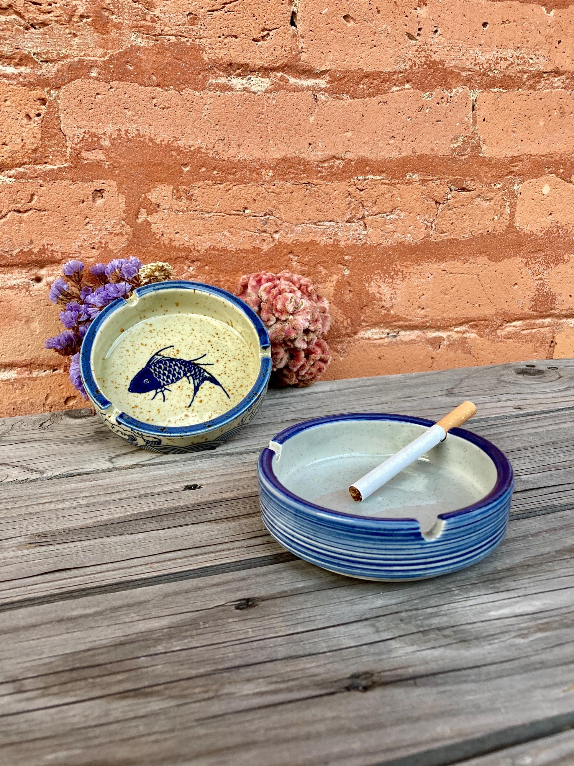 Handmade Ceramic Ashtray Vintage Retro Japanese Style Glazed Ashtray Indoor Outdoor Use Elegant Smoking Accessory Gift Home Decor Creative